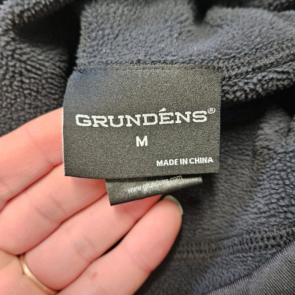 Grundens Maris Technical Hoodie Sweatshirt Base Layer Black Women's Medium - Picture 5 of 6
